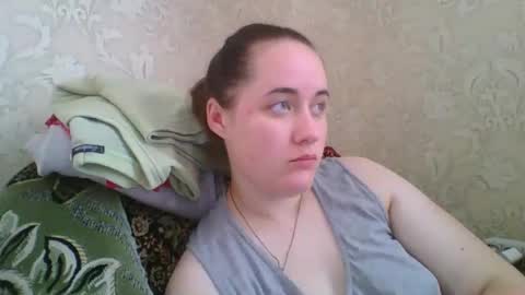 skyressie333 online show from October 21, 2025, 7:31 am