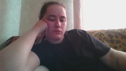 Snapshot of skyressie333 chatting on May 6, 2026, 6:52 am skyressie333 online show from May 6, 2026, 6:52 am