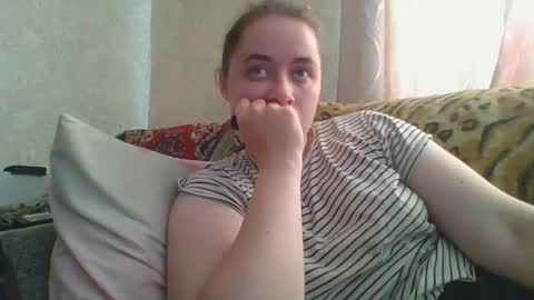 Snapshot of skyressie333 chatting on May 8, 2026, 6:08 am skyressie333 online show from May 8, 2026, 6:08 am