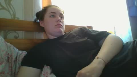 Snapshot of skyressie333 chatting on May 22, 2026, 8:10 am skyressie333 online show from May 22, 2026, 8:10 am