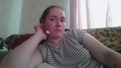 Snapshot of skyressie333 chatting on May 26, 2026, 10:44 am skyressie333 online show from May 26, 2026, 10:44 am