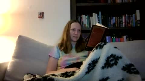 Sky Winters online show from May 3, 2026, 1:11 am