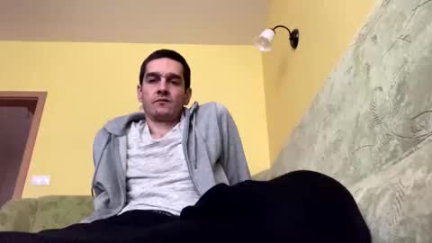 slabyhrac online show from October 18, 2025, 8:48 am