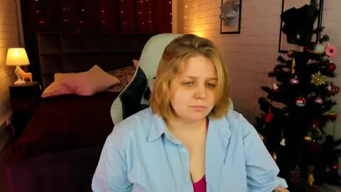 Snapshot of sladadeew chatting on December 28, 2024, 1:28 pm Slada Deew online show from December 28, 2024, 1:28 pm