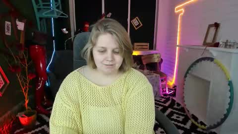 Snapshot of sladadeew chatting on January 2, 2025, 12:13 pm Slada Deew online show from January 2, 2025, 12:13 pm