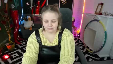 Snapshot of sladadeew chatting on January 2, 2025, 3:19 pm Slada Deew online show from January 2, 2025, 3:19 pm