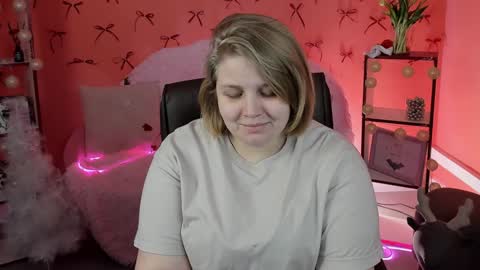 Snapshot of sladadeew chatting on January 4, 2025, 12:05 pm Slada Deew online show from January 4, 2025, 12:05 pm