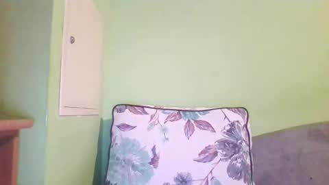 Snapshot of slaveboy32bi chatting on November 18, 2025, 6:23 pm slave boy perwers bdsmFEMDOM online show from November 18, 2025, 6:23 pm