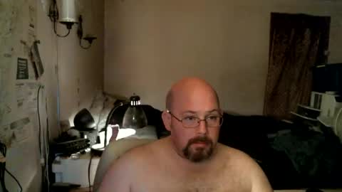 slavejim online show from December 22, 2025, 3:36 am