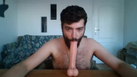 slavic_sword online show from June 19, 2026, 6:34 pm