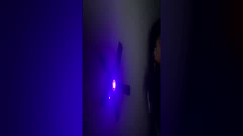 Sleazyycarlitx online show from June 14, 2026, 4:36 am