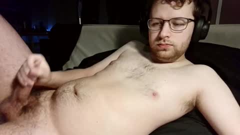 slender_slit online show from December 21, 2025, 8:21 am