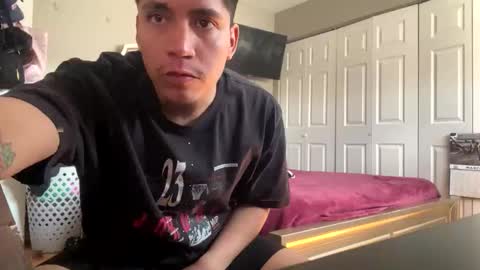 Snapshot of slickbadboy chatting on March 23, 2026, 5:39 pm slickbadboy online show from March 23, 2026, 5:39 pm