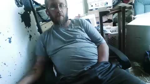 Snapshot of slickwill2391 chatting on May 2, 2026, 5:29 pm slickwill2391 online show from May 2, 2026, 5:29 pm