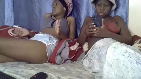 Alicia online show from October 29, 2025, 6:53 pm