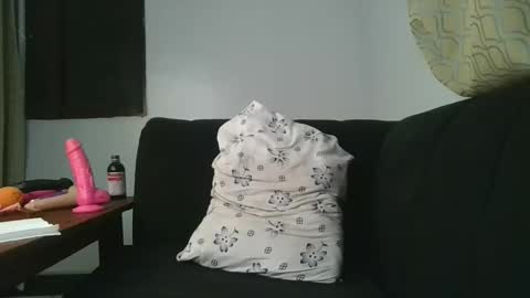 becky online show from December 5, 2025, 2:31 am