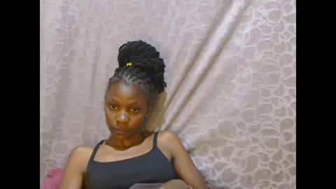 slim_girl01 online show from January 25, 2025, 12:38 am