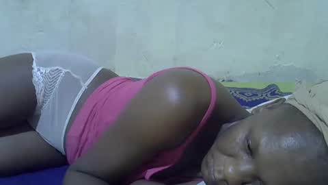 slim_girl3 online show from March 7, 2025, 3:51 am