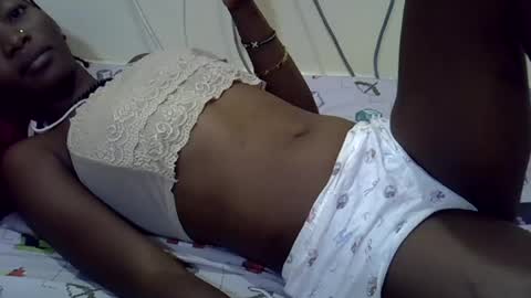 Snapshot of slim_kiteey chatting on June 22, 2026, 6:54 am slim_kiteey online show from June 22, 2026, 6:54 am