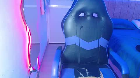 slim_master12 online show from February 27, 2025, 9:54 am