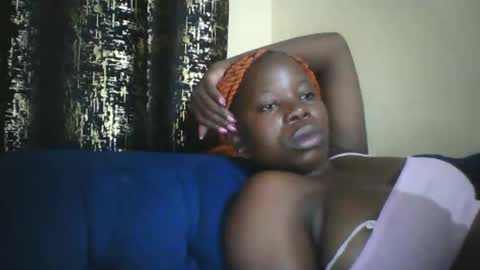 Snapshot of slim_petite_ebony chatting on May 23, 2026, 11:31 pm slim_petite_ebony online show from May 23, 2026, 11:31 pm
