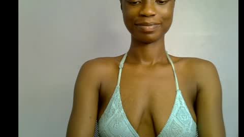 Snapshot of slim_petitqueen chatting on May 7, 2026, 9:14 am Alice online show from May 7, 2026, 9:14 am