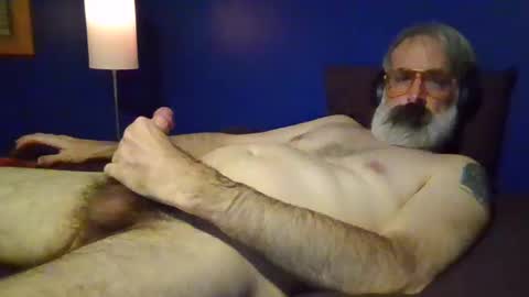 Snapshot of slimglimmer chatting on December 21, 2024, 5:47 am Slimglimmer online show from December 21, 2024, 5:47 am