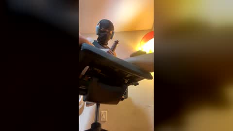 slimsjim86 online show from December 3, 2025, 8:56 am