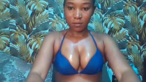 slimy_baiby online show from September 22, 2025, 1:02 pm