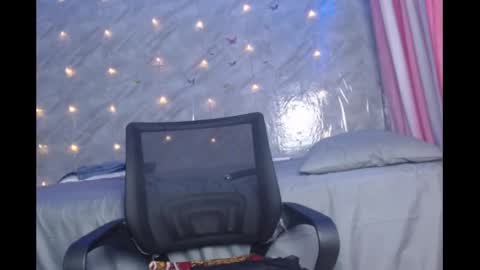 slimzyx online show from January 19, 2025, 5:05 am