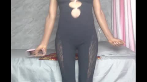 slimzyx online show from February 1, 2025, 12:51 am