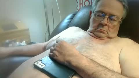 slippery_duck online show from March 15, 2026, 1:39 pm