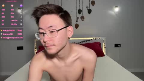 Lola and Li -  online show from February 27, 2026, 2:33 am