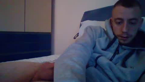 Snapshot of slowlo98 chatting on January 22, 2025, 1:21 pm Steven online show from January 22, 2025, 1:21 pm