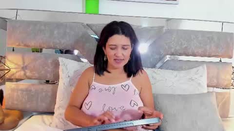 slut_milf_ online show from July 10, 2026, 4:53 pm