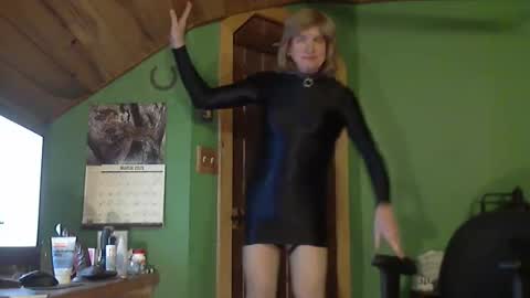 slutjennifertransxx online show from March 10, 2025, 3:01 am