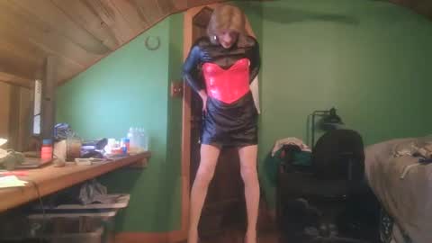 slutjennifertransxx online show from November 4, 2025, 2:32 am