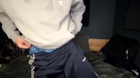 slutsandblunts online show from February 2, 2026, 2:43 am