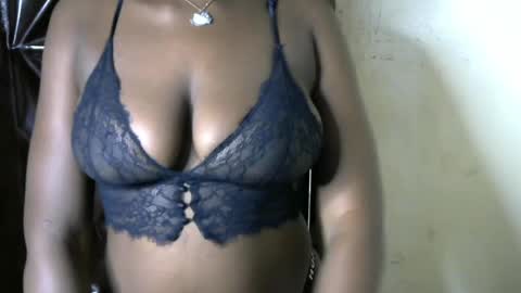 Snapshot of sluttx_choco chatting on July 5, 2026, 4:03 pm sluttx_choco online show from July 5, 2026, 4:03 pm
