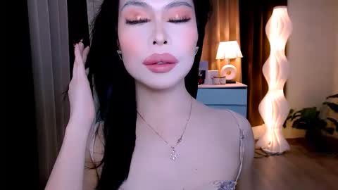 slutty_aurora online show from September 26, 2025, 8:40 am