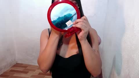  Lovie  online show from February 25, 2026, 2:43 am