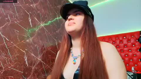 Snapshot of slutty_milf_bitch chatting on June 6, 2026, 1:43 am Ana online show from June 6, 2026, 1:43 am