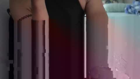 DeeLina online show from April 12, 2026, 12:04 am