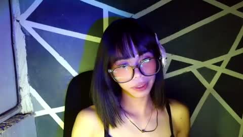 sluttypatotie online show from June 25, 2026, 5:28 pm