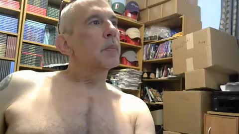 sluttyslave81 online show from February 27, 2026, 7:52 am