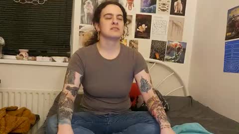 Snapshot of sluttysuzie17 chatting on April 30, 2026, 10:25 pm SluttySuzie17 online show from April 30, 2026, 10:25 pm
