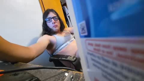 Snapshot of sluttywolfboi chatting on July 26, 2026, 1:03 am sluttywolfboi online show from July 26, 2026, 1:03 am