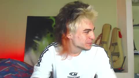 Gus online show from September 9, 2025, 11:21 am