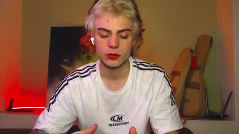 Gus online show from September 11, 2025, 10:48 am