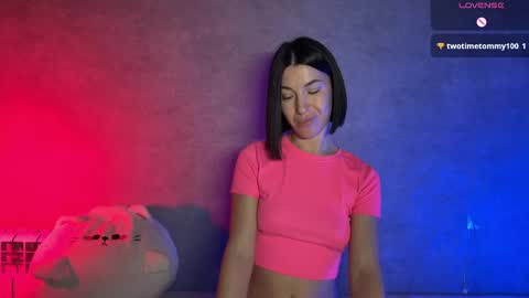 Snapshot of smaillev chatting on April 23, 2026, 8:11 pm Melani online show from April 23, 2026, 8:11 pm